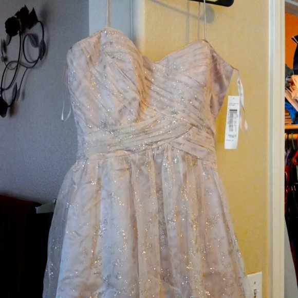 Dresses & Skirts - Formal dress